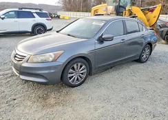 1HGCP2F73CA165596: 72428805