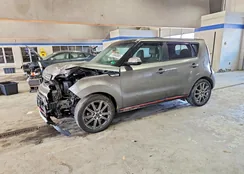 KNDJX3AA3K7647480: 76940885