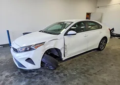 3KPF24AD7RE723944: 78174875