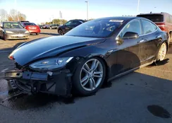 5YJSA1H21FF096555: 79946485