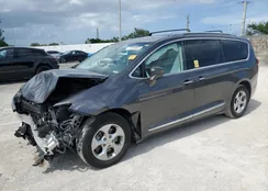 2C4RC1EG7HR821754: 81521725