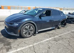 KNDC34LA2R5620235: 81691035