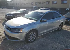 3VWD07AJ4EM241384: 86856145