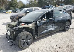 5YJ3E1EB2KF432463: 90018265