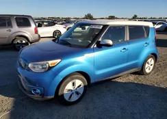 KNDJX3AE3F7000831: 82753185