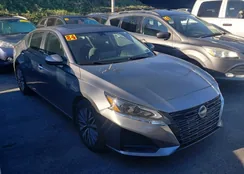 1N4BL4DV9RN423680: 89628135