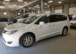 2C4RC1BG5LR284007: 90688345