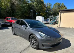 5YJ3E1EB5KF210113: 86496885