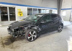 3VW5T7AU1FM030327: 84758285