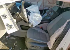 3GKALVEVXLL100714: 82415915