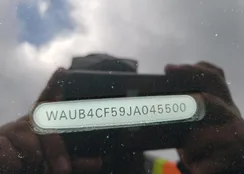 WAUB4CF59JA045500: 44925684