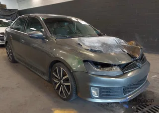 3VW5A7AJ9CM403220: 42110111