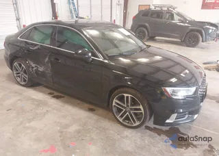 WAUAUGFF5K1010952: 42156505