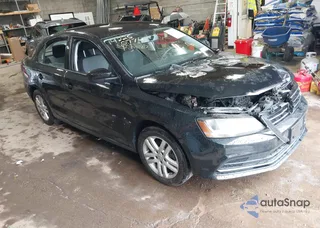 3VW2B7AJ0JM244181: 42240772