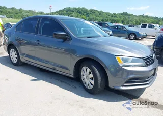 3VW267AJ3GM361251: 42366851