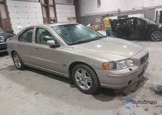 YV1RS612X52448661: 41785326