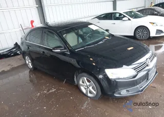 3VWLL7AJ8CM326549: 42748170