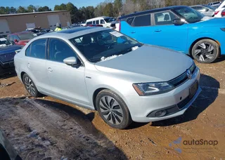 3VW637AJ9DM231108: 44246007