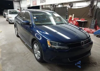 3VW637AJ3DM296990: 43764624