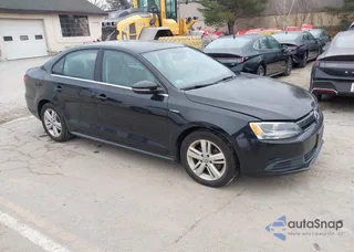 3VW637AJ2DM230706: 43783891