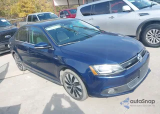 3VW637AJ5DM228108: 43877234