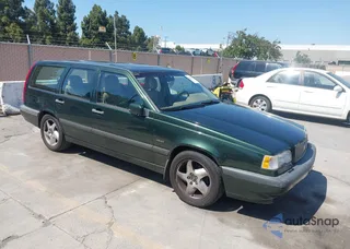 YV1LW5724T2226884: 45394702