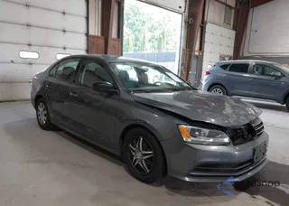 3VW267AJ9GM225755: 45425554