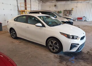 3KPF24AD5ME327830: 45938772