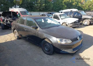 3VW2K7AJXCM356179: 46108100