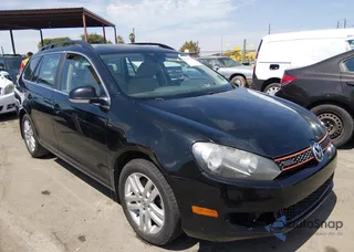 3VWPL7AJ8CM686275: 45878674