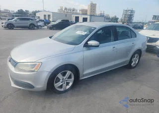 3VWLL7AJ8DM430475: 81059675