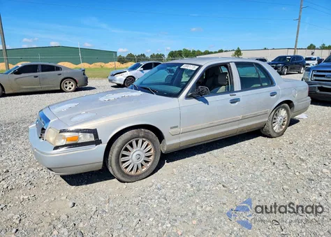 2009 Mercury Grand Marquis Ls z USA, uszkodzony, nr VIN 2MEHM75V49X608279