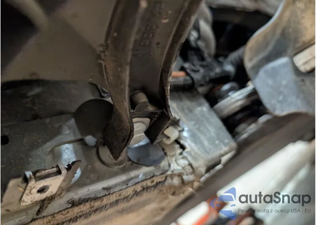 1G1JC5SB9D4194588: 40046371