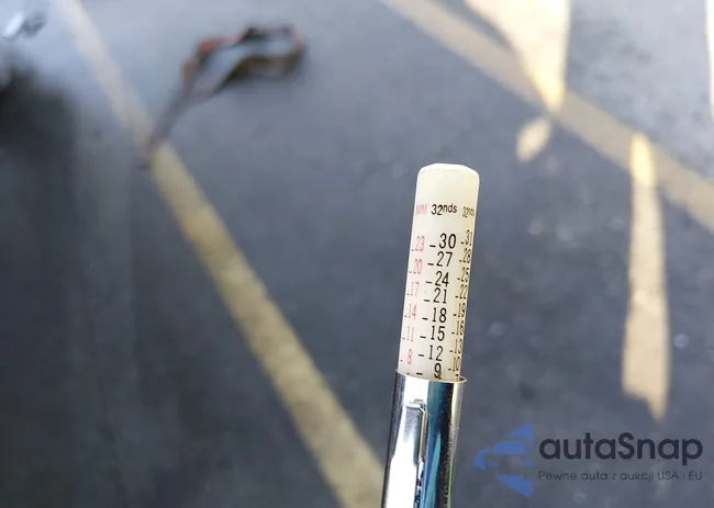 3MZBN1U73JM263442: 40051241