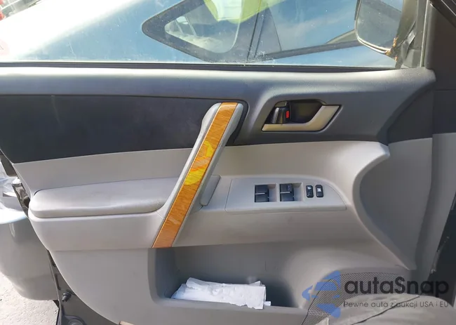 WBA5A5C58GG353558: 40053733