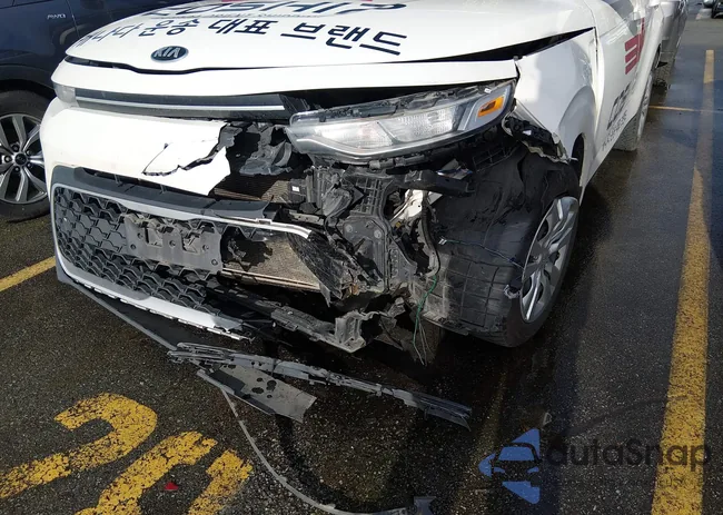 1G1ZE5ST8GF332913: 40054170