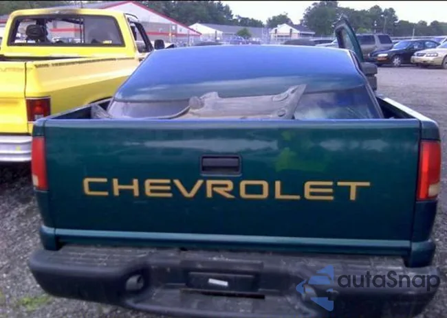 1GCCS1440WK168910: 11725346