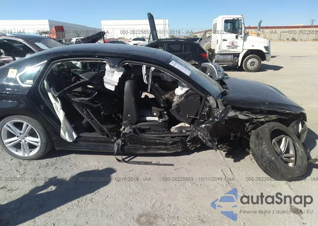 1VWBN7A35EC102974: 26225853