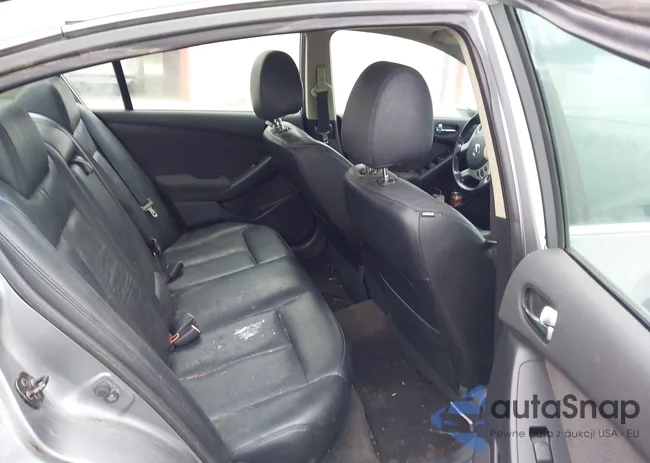 1N4AL21E18N551902: 26945101