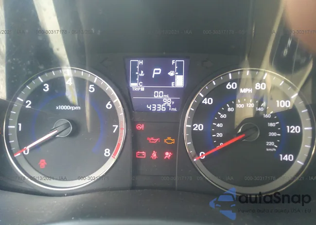 KMHCT4AE3GU137129: 30317178