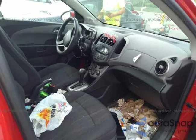 1G1JC6SH2C4165653: 30957048