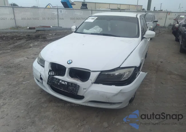 WBAPH7G57BNM58929: 30576652