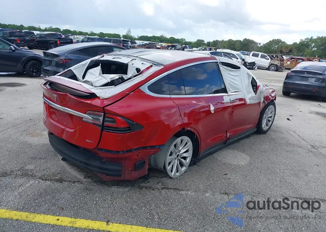 5YJXCBE29GF015409: 32043803