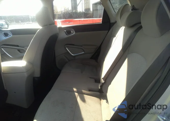 KNDJ23AU6L7726863: 32094921