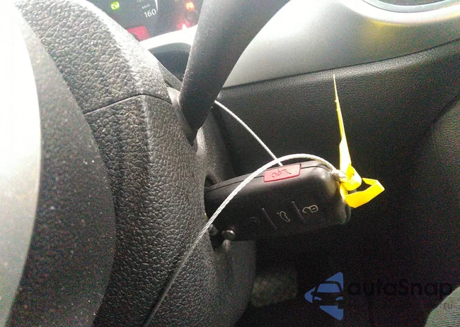 3VW5P7AT4DM813232: 32396523