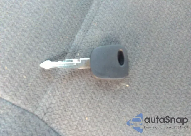 1FAFP4044YF163216: 31711875