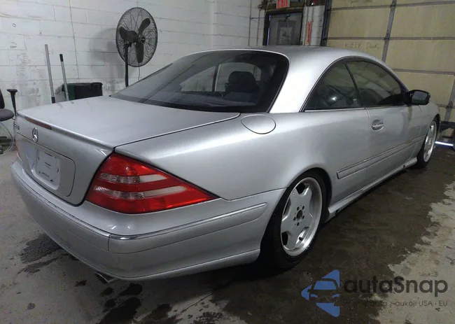 WDBPJ75J41A013852: 32981469