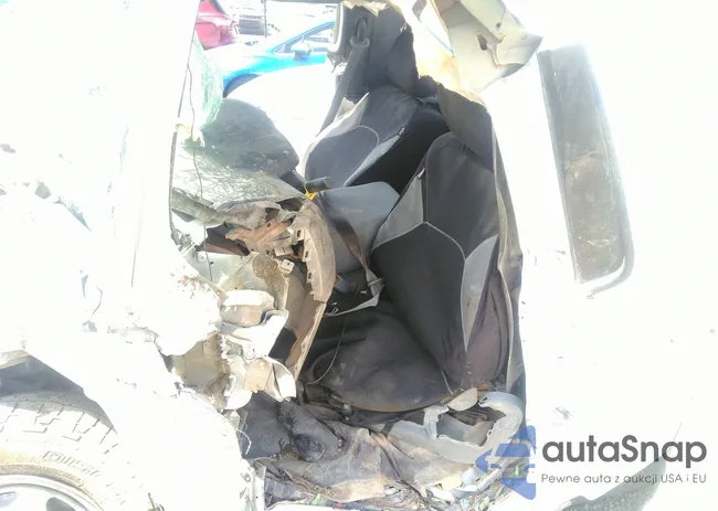 1FTMF1CM2EKE58185: 33001268