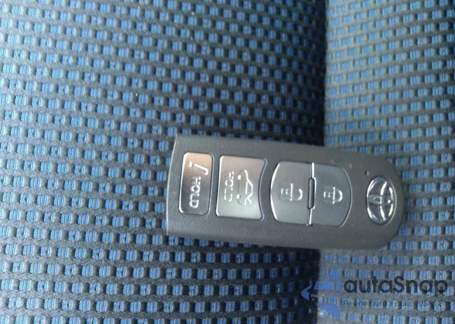 3MYDLBYV8KY520560: 33010119