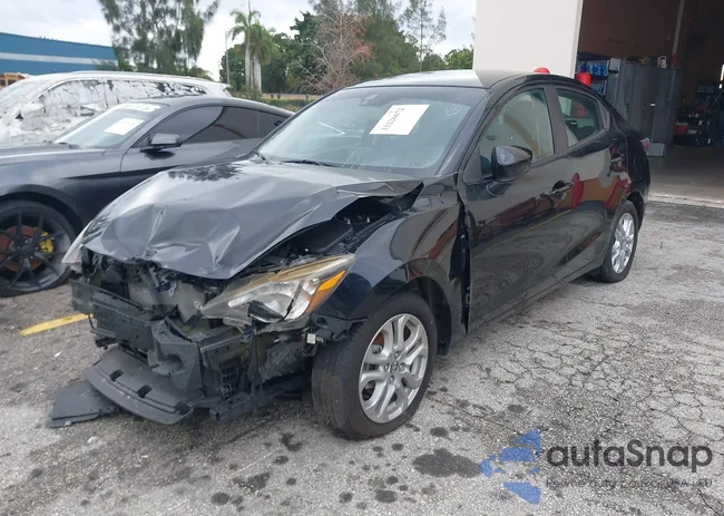 3MYDLBZV8GY101453: 33226672